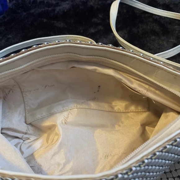 Ivory/beige Vintage Metal Purse/clutch. - Picture 4 of 4